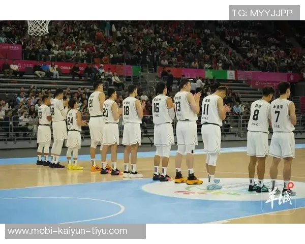 广东全运男篮豪华阵容誓言夺冠辽粤对决新风尚逐渐显现 广东全运男篮豪华阵容誓言夺冠辽粤对决新风尚逐渐显现