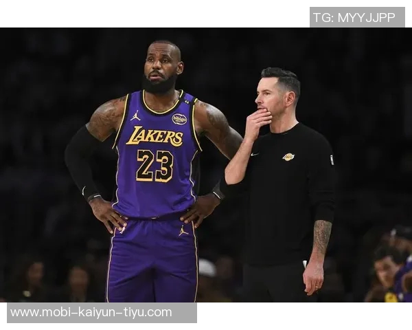 雷迪克直言老詹回归后球队进攻随意化责任在我身上